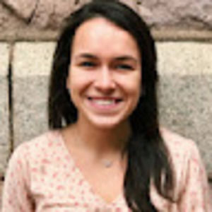 Meet your Posher, Caitlin